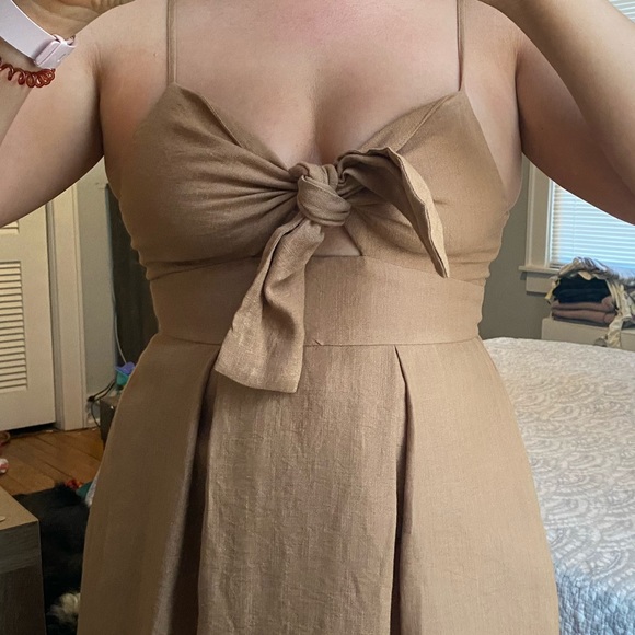 Selfie Leslie midi dress - Picture 2 of 4